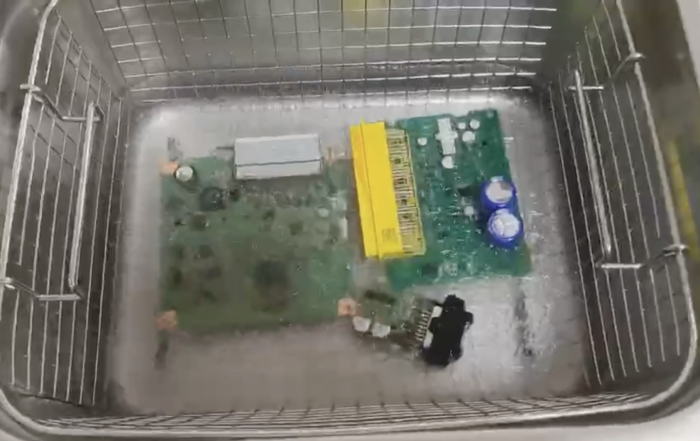 using ultrasonic tank for PCB cleaning